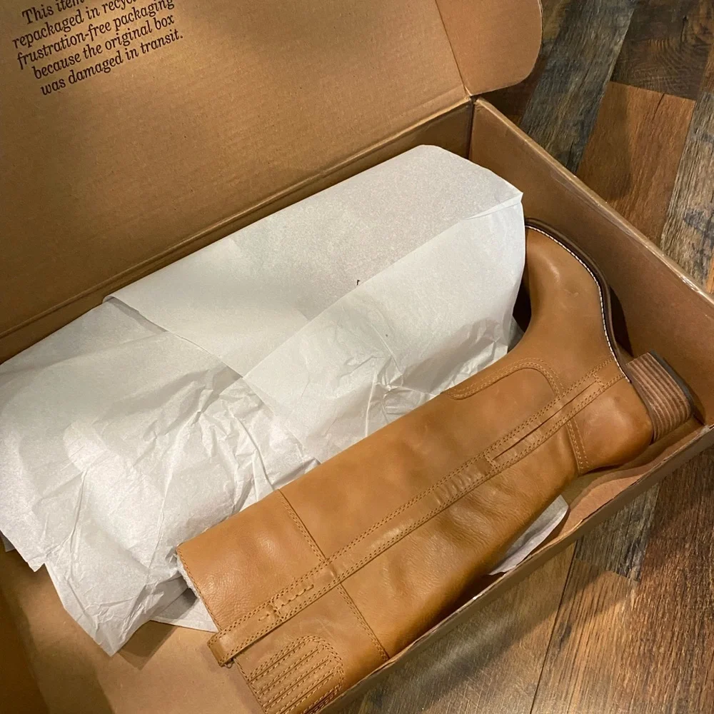 LUCKY BRAND HIBISCUS RIDING BOOTS - Picture 8 of 8